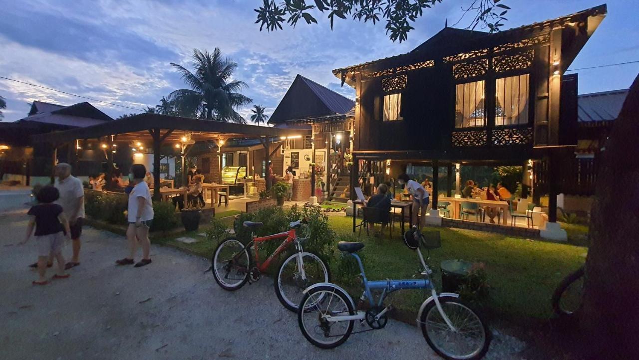 Sayang Di Kaki Bukit Homestay Near Icon City Bukit Mertajam Zewnętrze zdjęcie