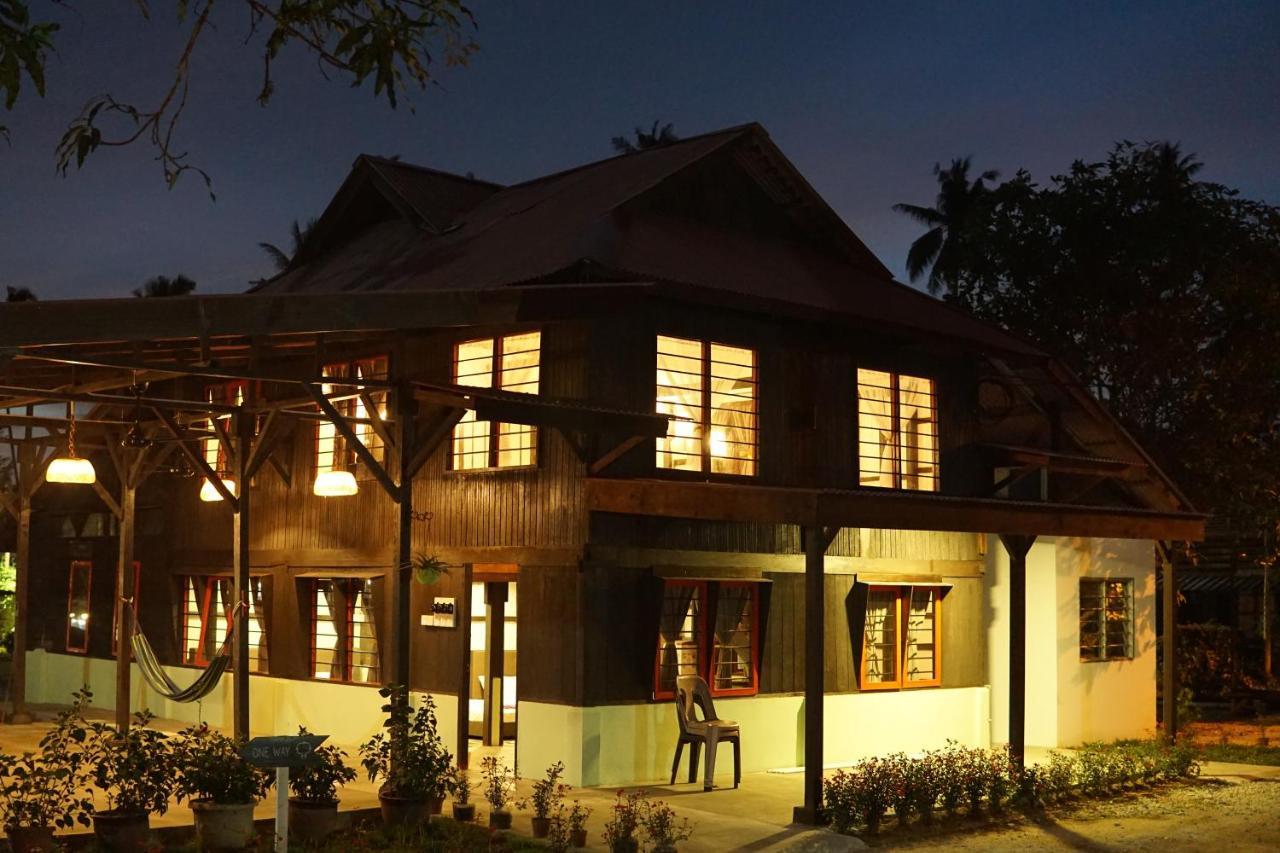 Sayang Di Kaki Bukit Homestay Near Icon City Bukit Mertajam Zewnętrze zdjęcie