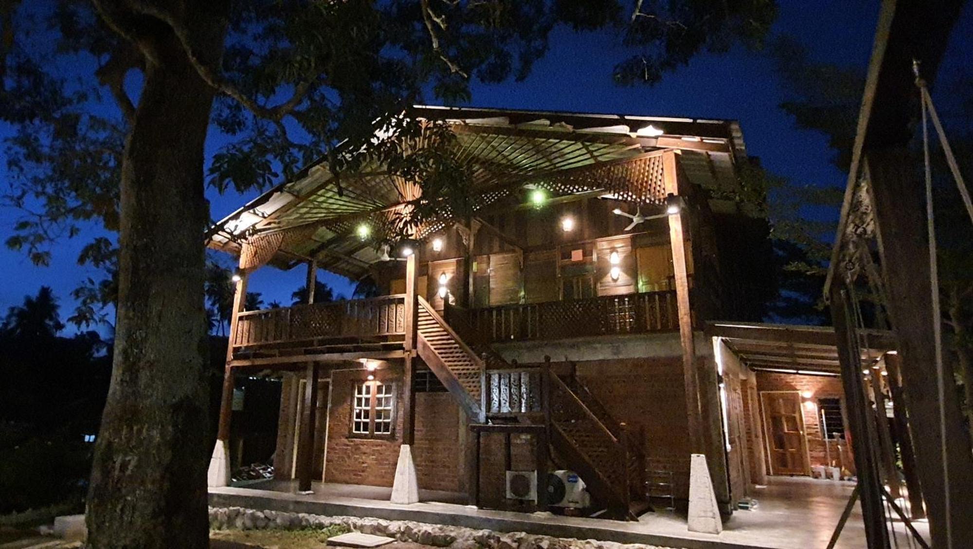 Sayang Di Kaki Bukit Homestay Near Icon City Bukit Mertajam Zewnętrze zdjęcie
